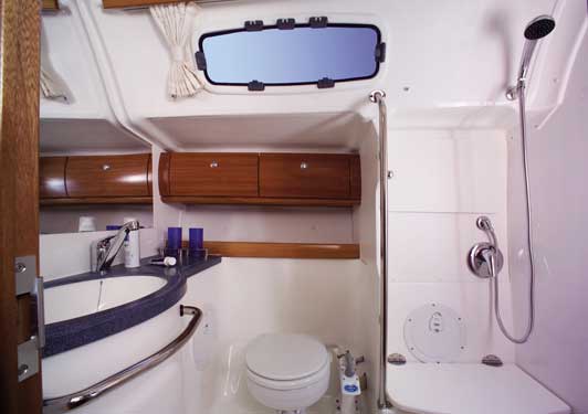 Charter Yacht zu chartern bei Sunja Yachting Bavaria 46 Cruiser 13